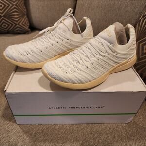 APL Techloom Wave NIB Womens Size 9/EU 40